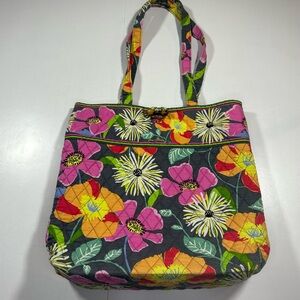 Vera Bradley Quilted Tote Bag Shoulder Bag Toggle Closure Pattern Jazzy Blooms‎